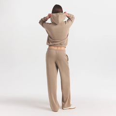 COTTON FLEECE STRAIGHT LEG PANT WITH EMBOSSED LOGO | LATTE