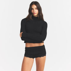 SWEATER KNIT CABLE MICRO SHORT | ONYX