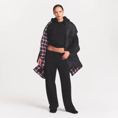 SKIMS PUFFERS CAPE | ONYX