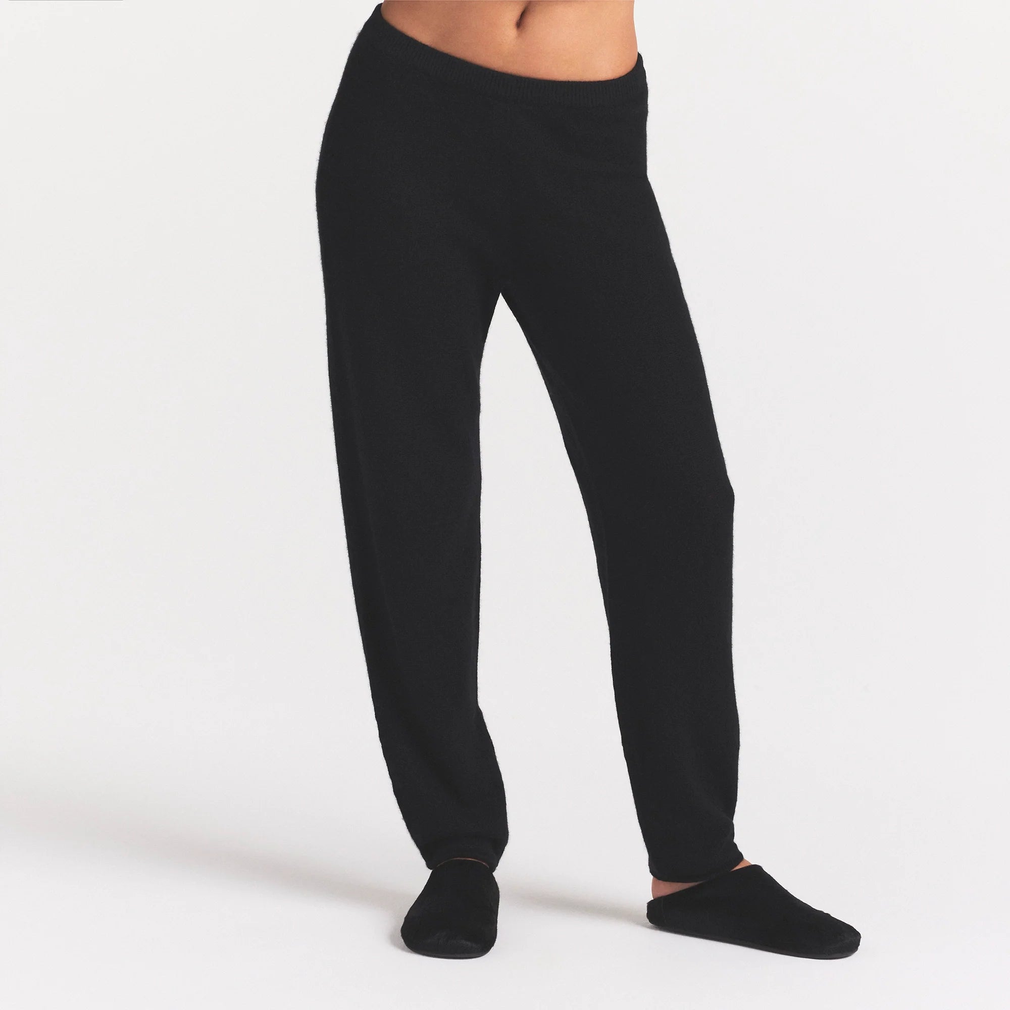 AIRY CASHMERE JOGGER | ONYX
