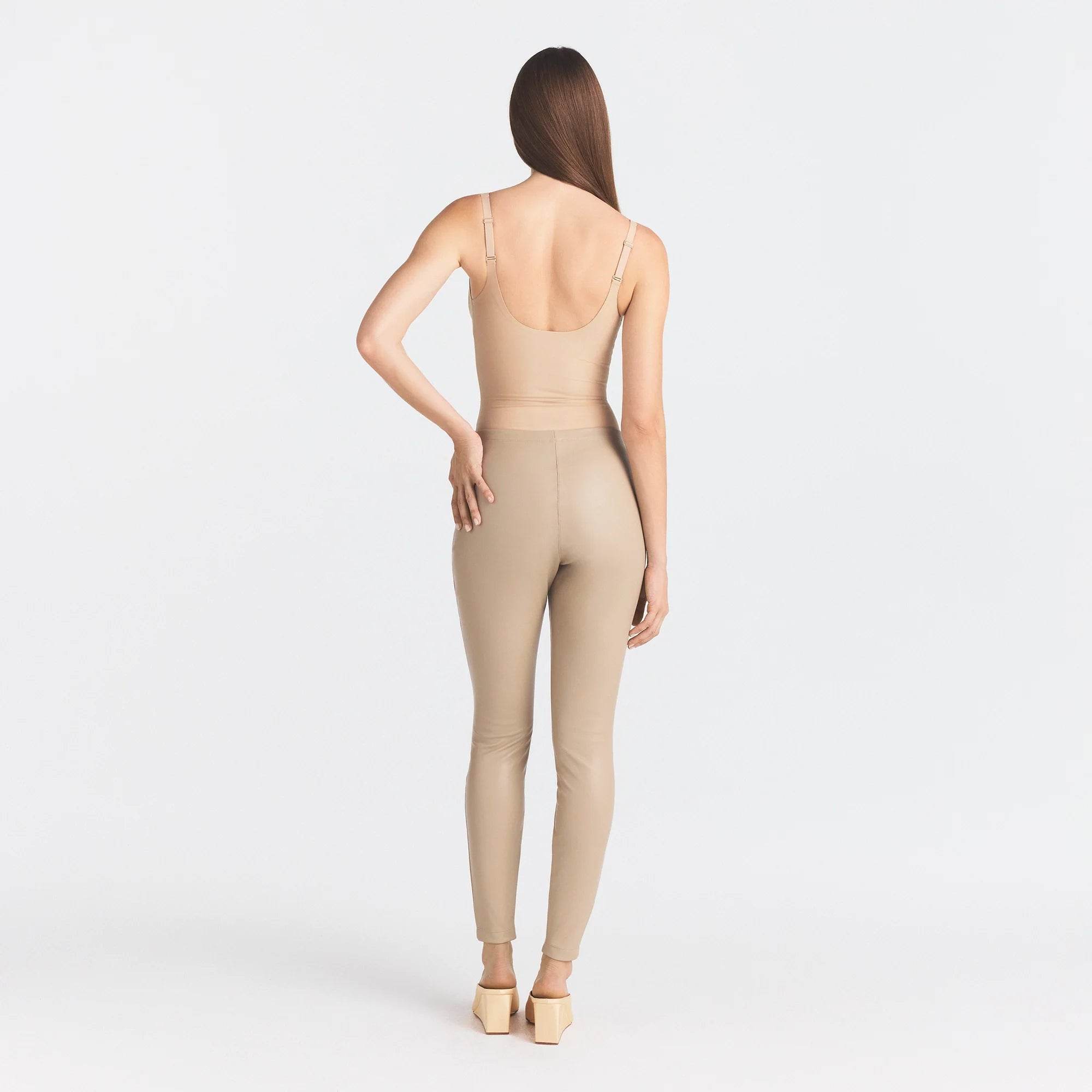 FAUX LEATHER LEGGING | LATTE