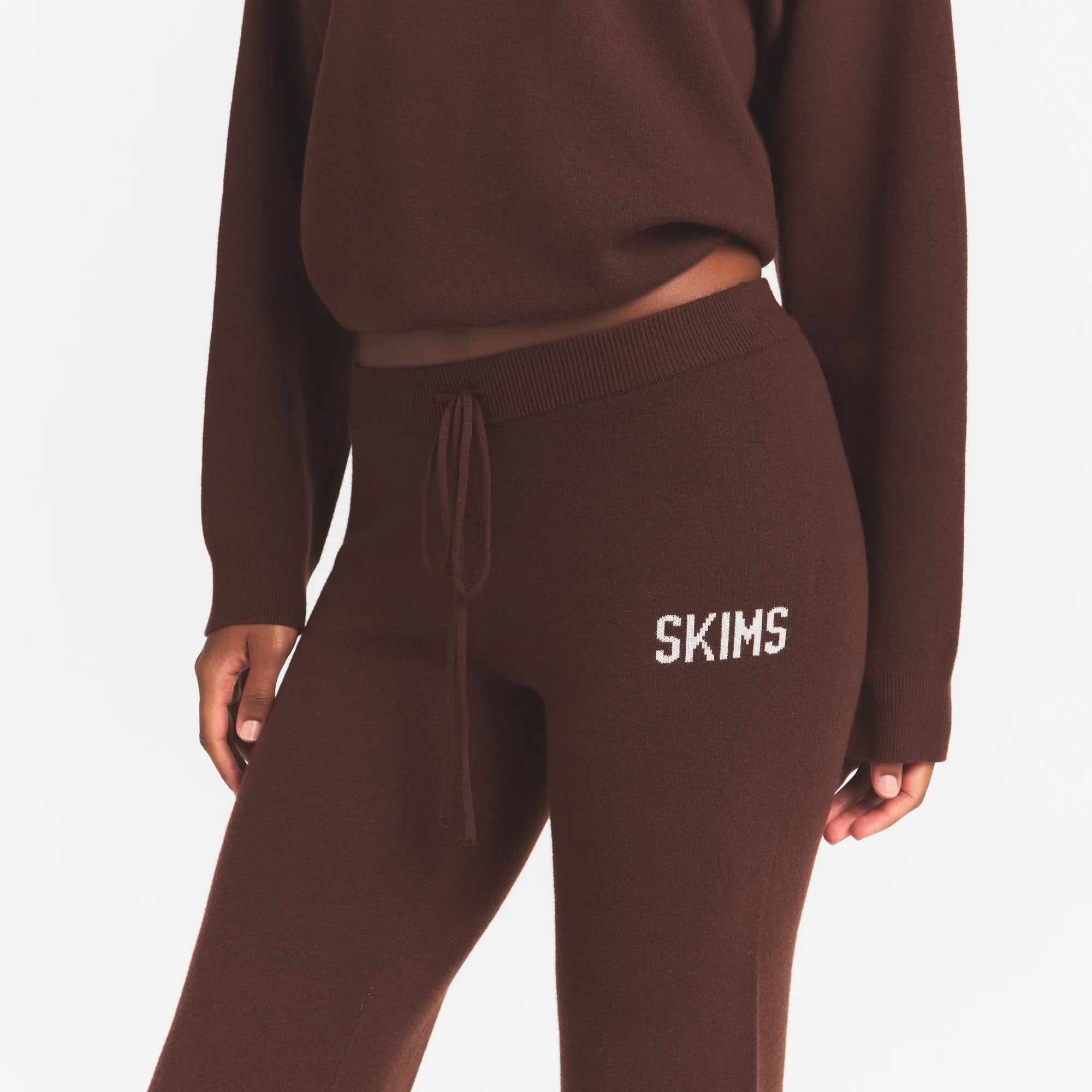 SWEATER KNIT LOGO PANT | COCOA EGRET