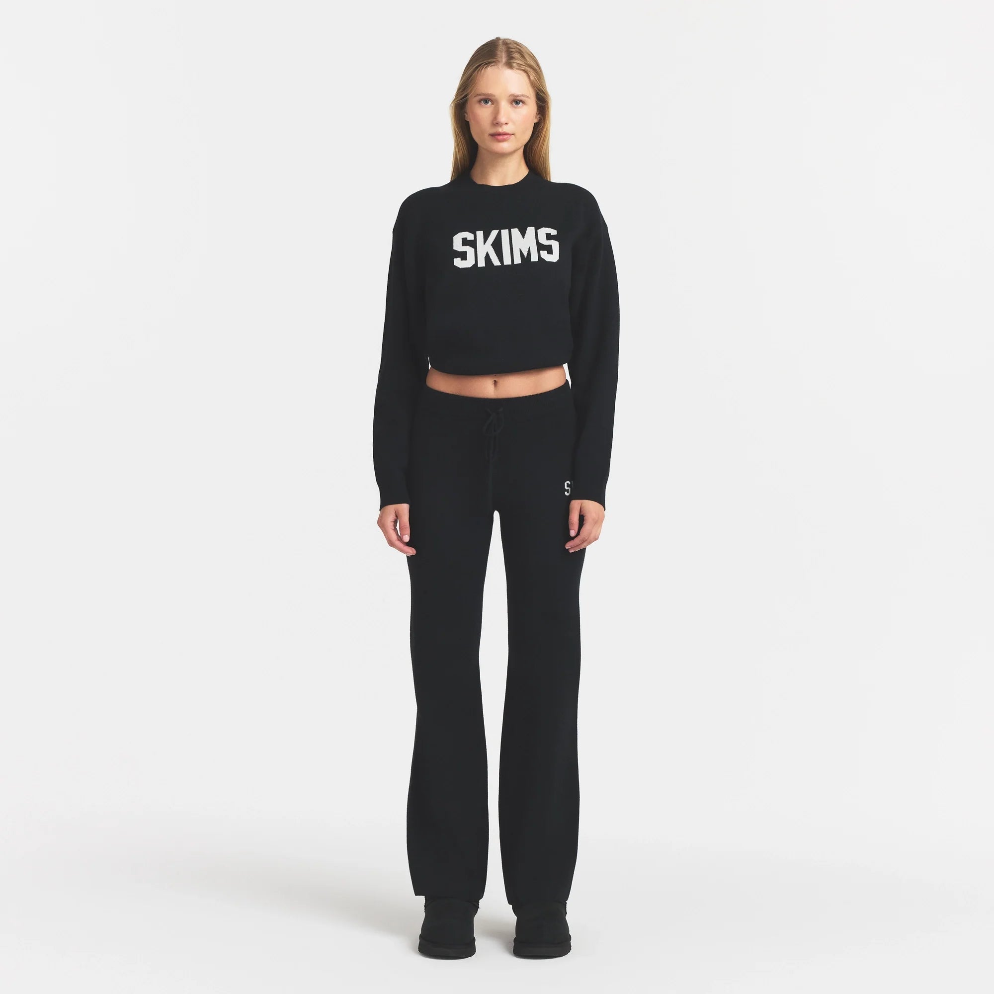 SWEATER KNIT LOGO PANT | ONYX EGRET