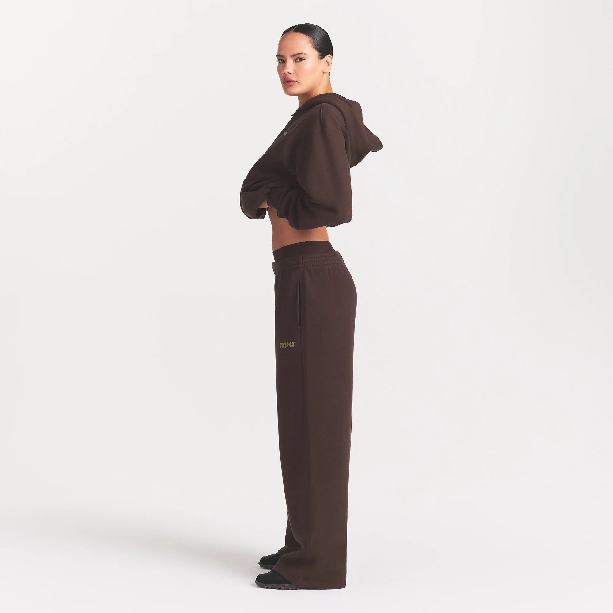 COTTON FLEECE DOUBLE WAISTBAND PANT WITH EMBOSSED LOGO | ESPRESSO