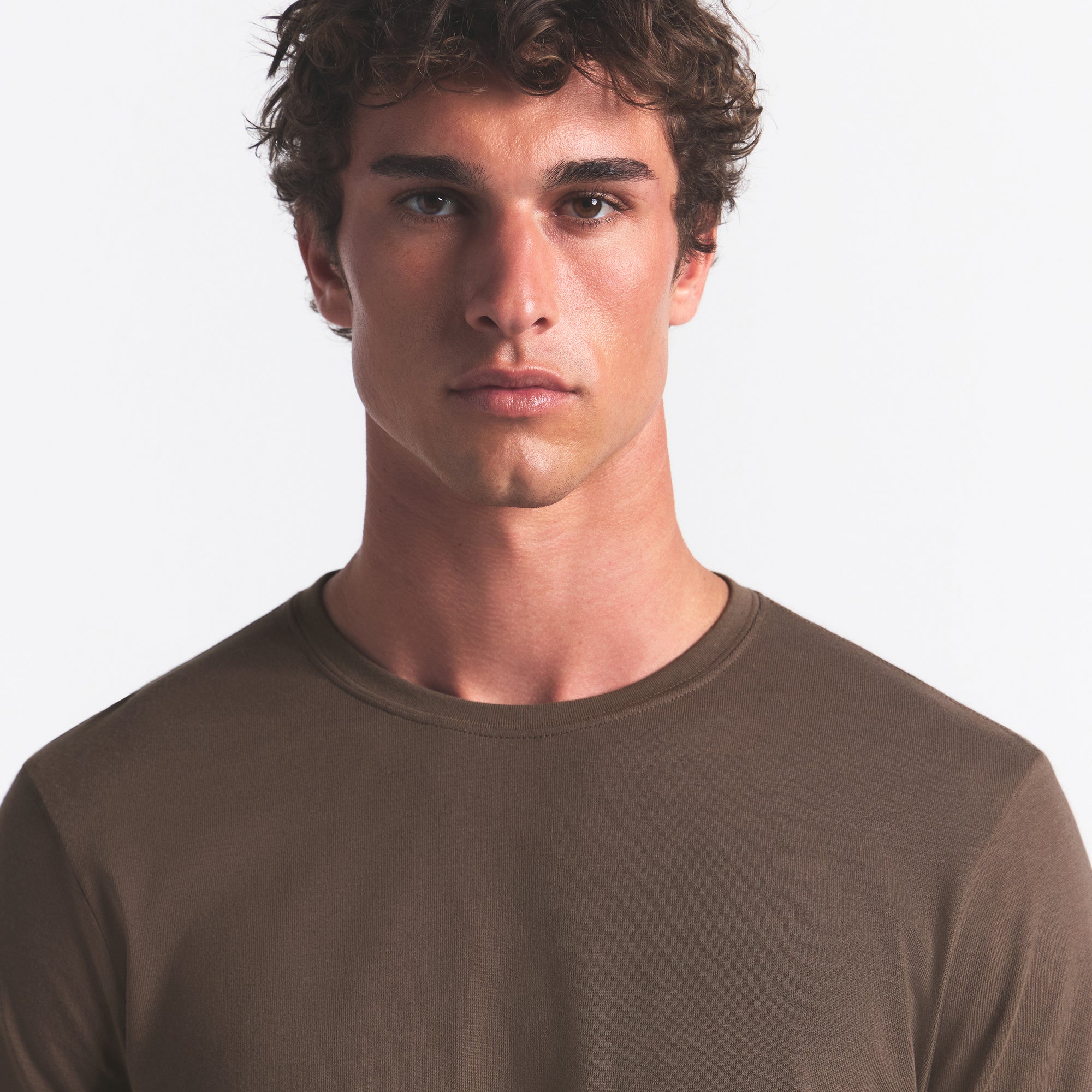 SKIMS COTTON MENS CLASSIC LONG SLEEVE T-SHIRT | DRIFTWOOD