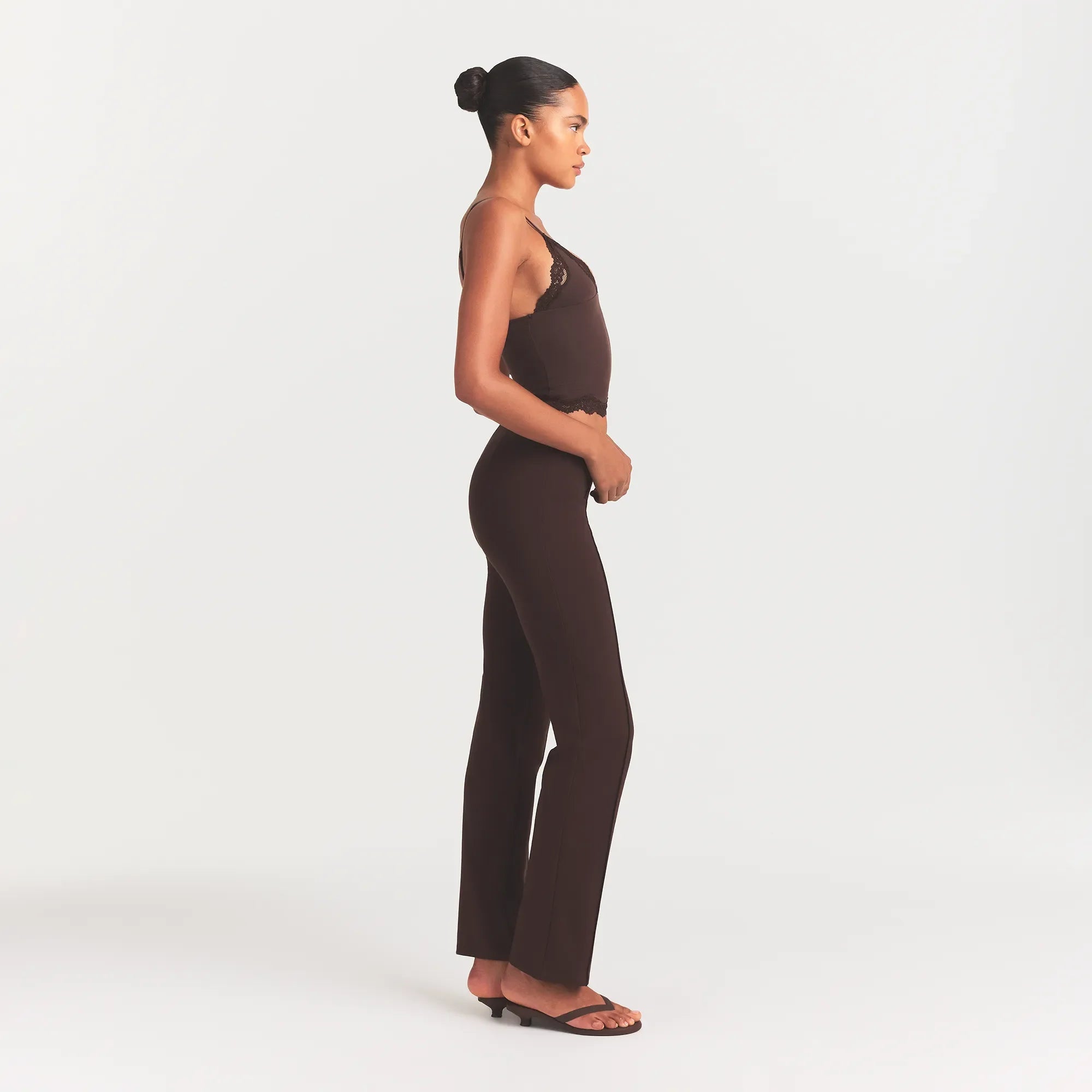 THE ESSENTIAL PANTS HIGH-WAISTED PINTUCK STRAIGHT PANT | ESPRESSO