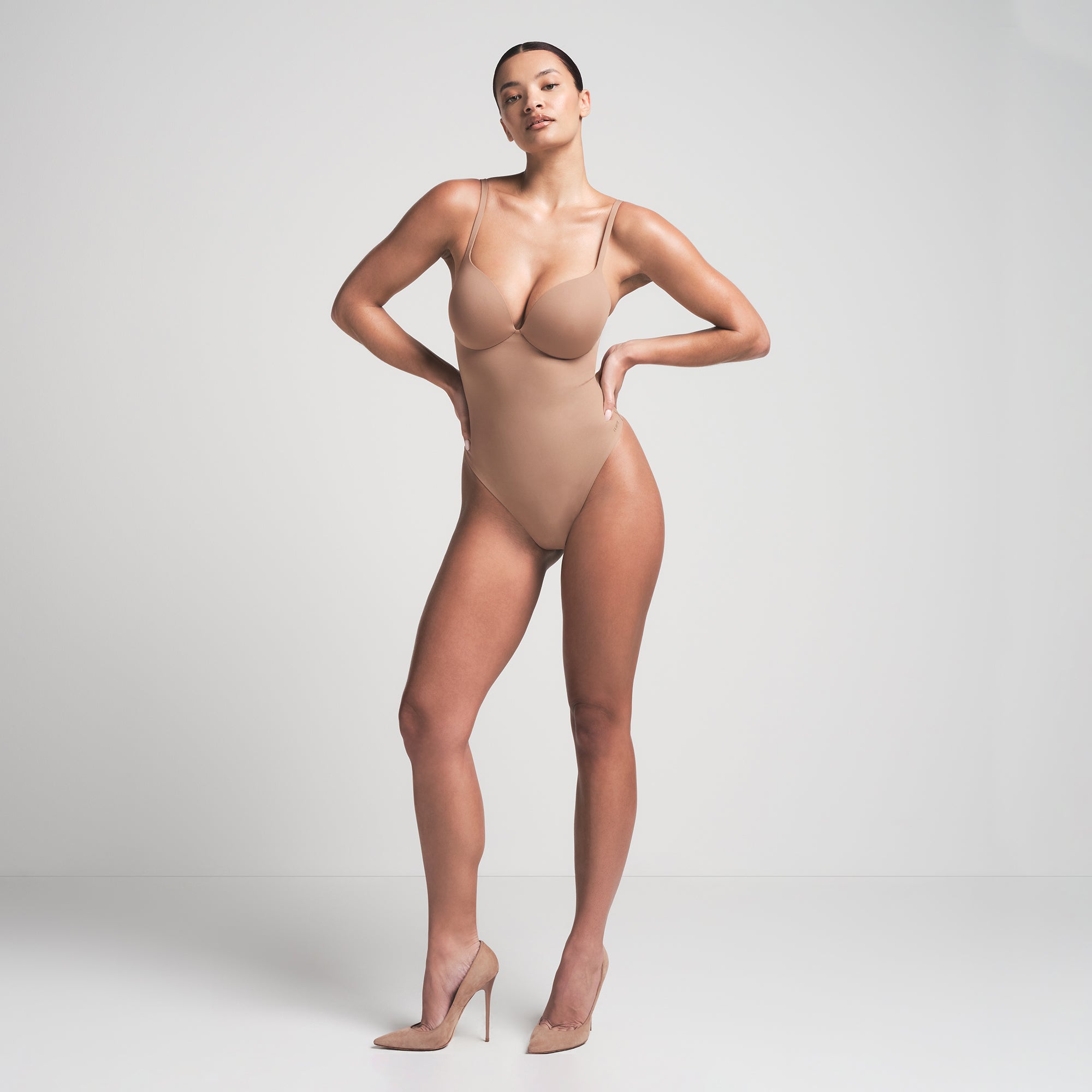 SKIMS ULTIMATE BODY PUSH-UP THONG BODYSUIT | SIENNA