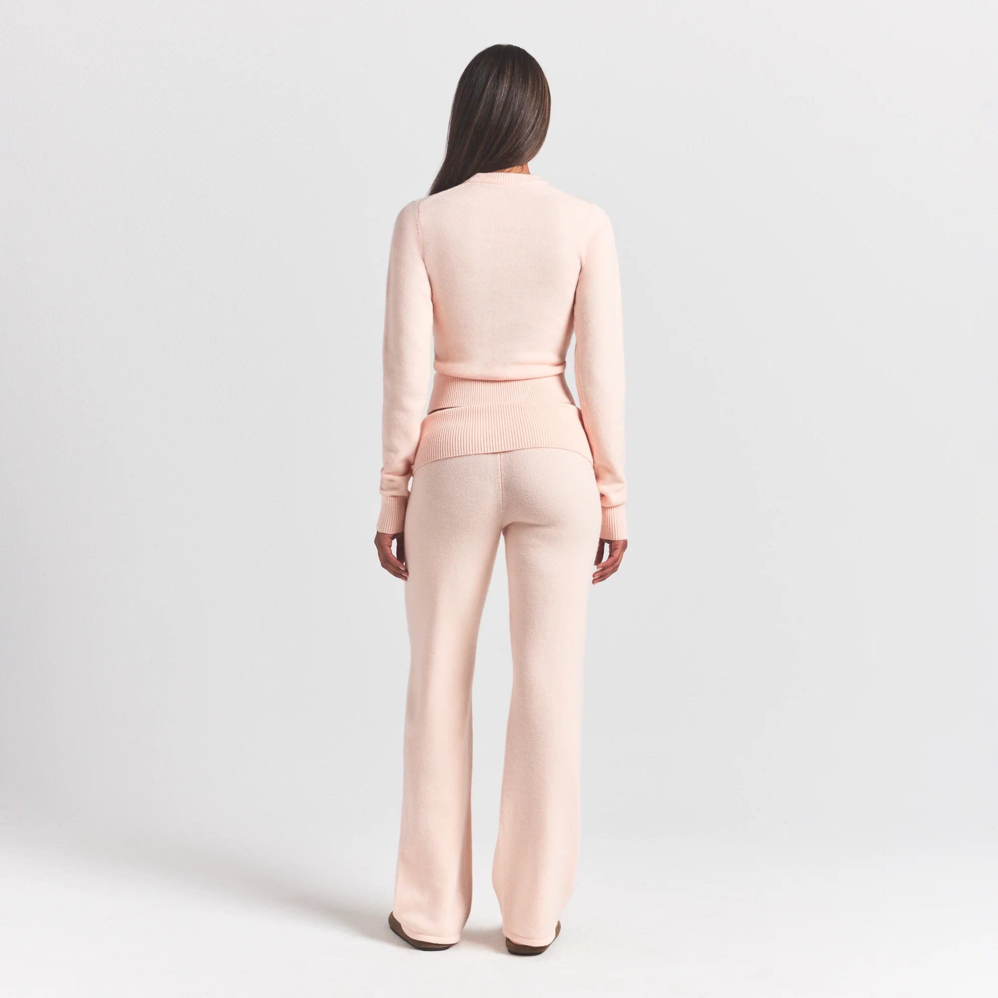 WOOL CASHMERE LONG SLEEVE FITTED CREW NECK | PRIMROSE