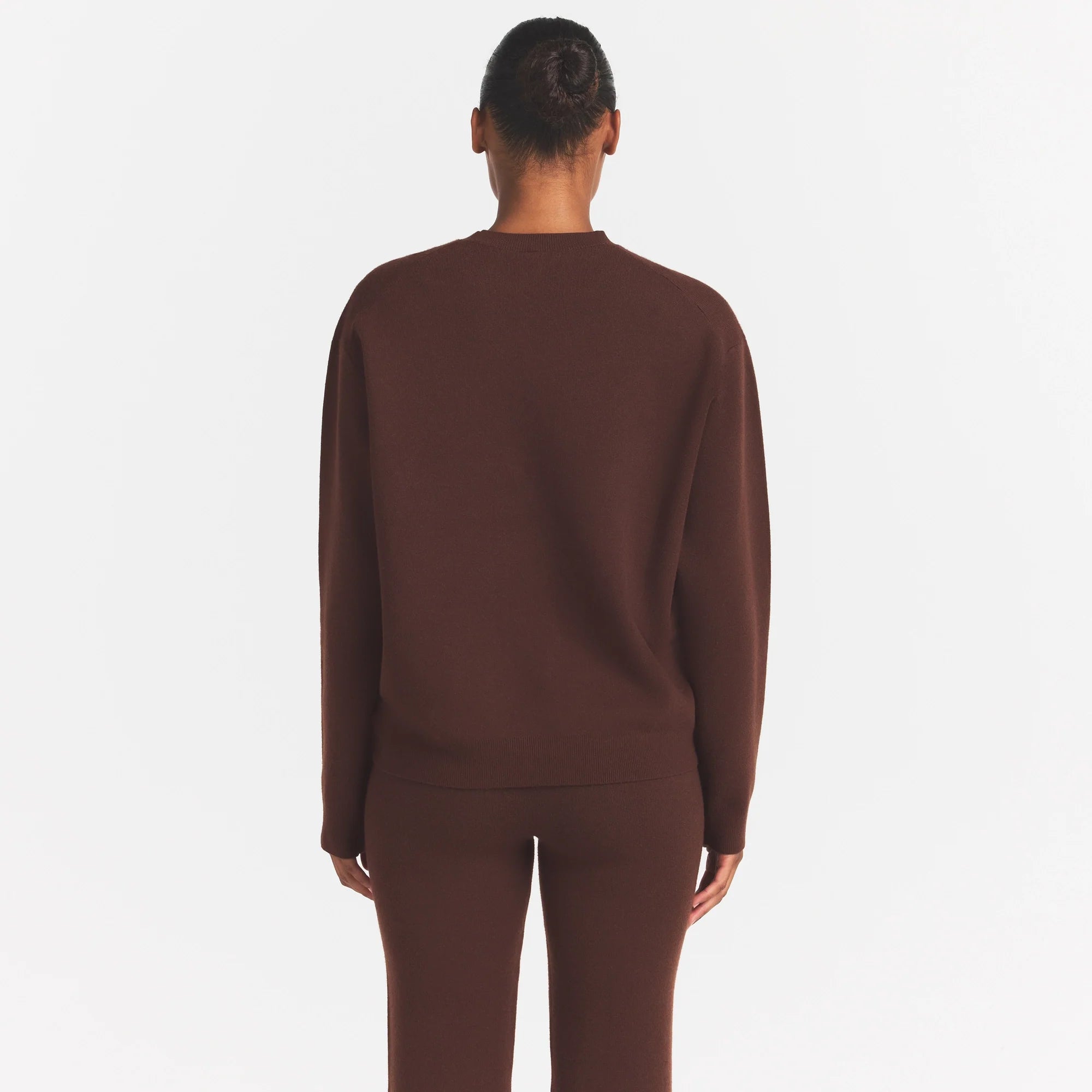 SWEATER KNIT LOGO PULLOVER | COCOA EGRET