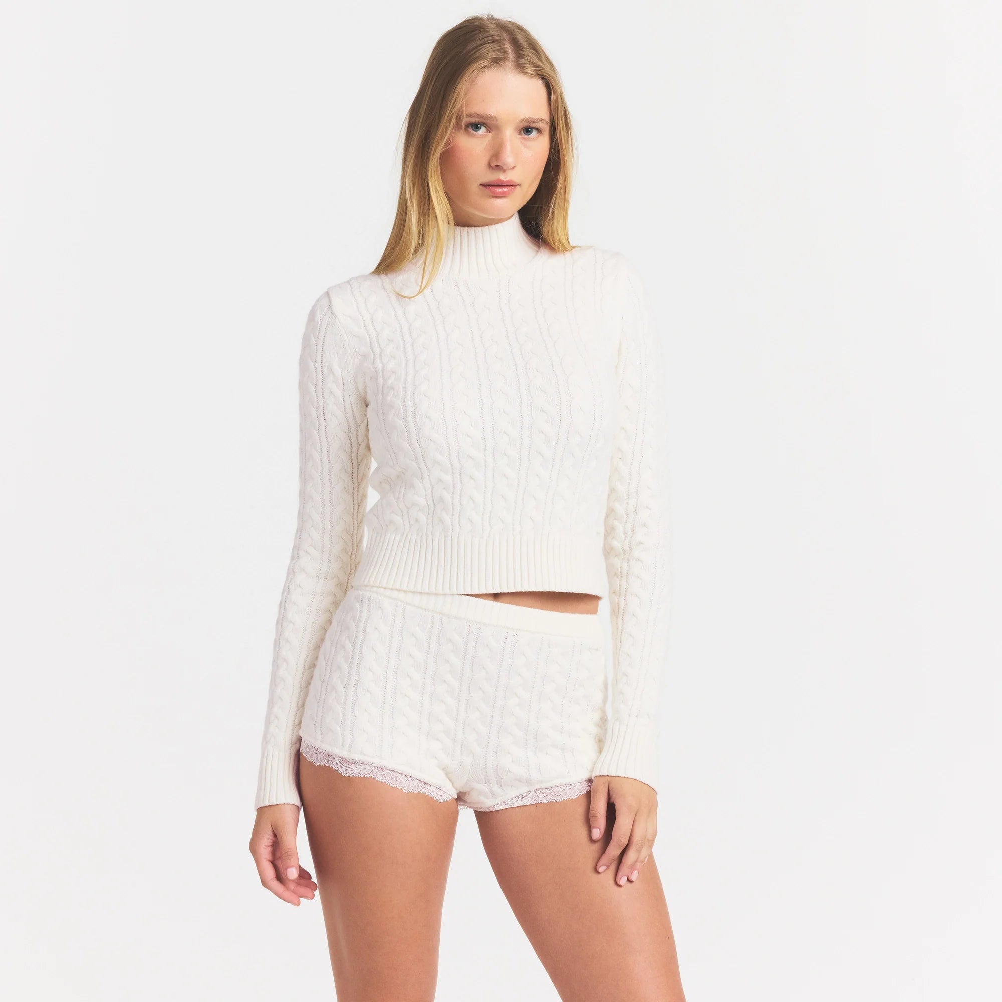 SWEATER KNIT CABLE TURTLENECK | IVORY