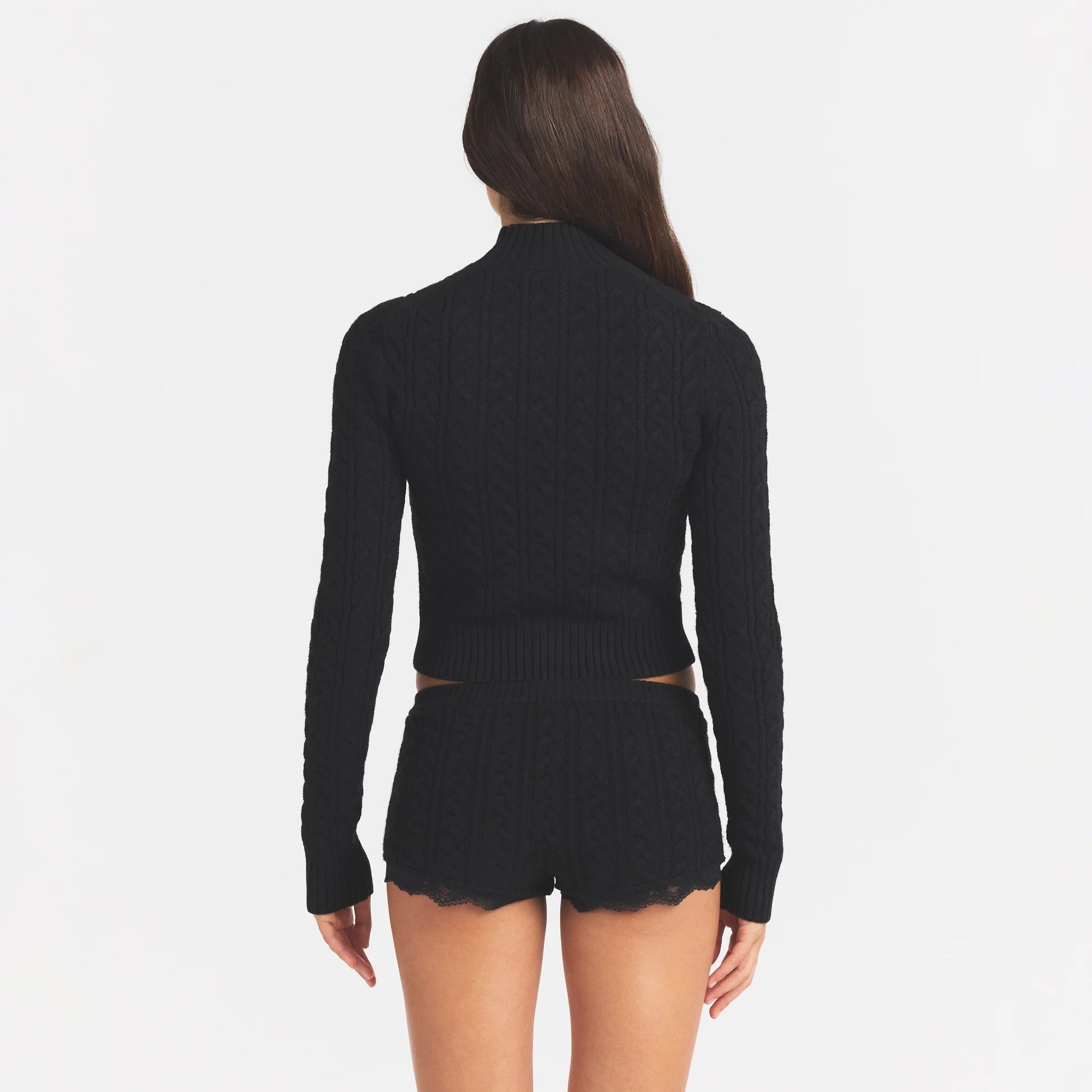 SWEATER KNIT CABLE TURTLENECK | ONYX