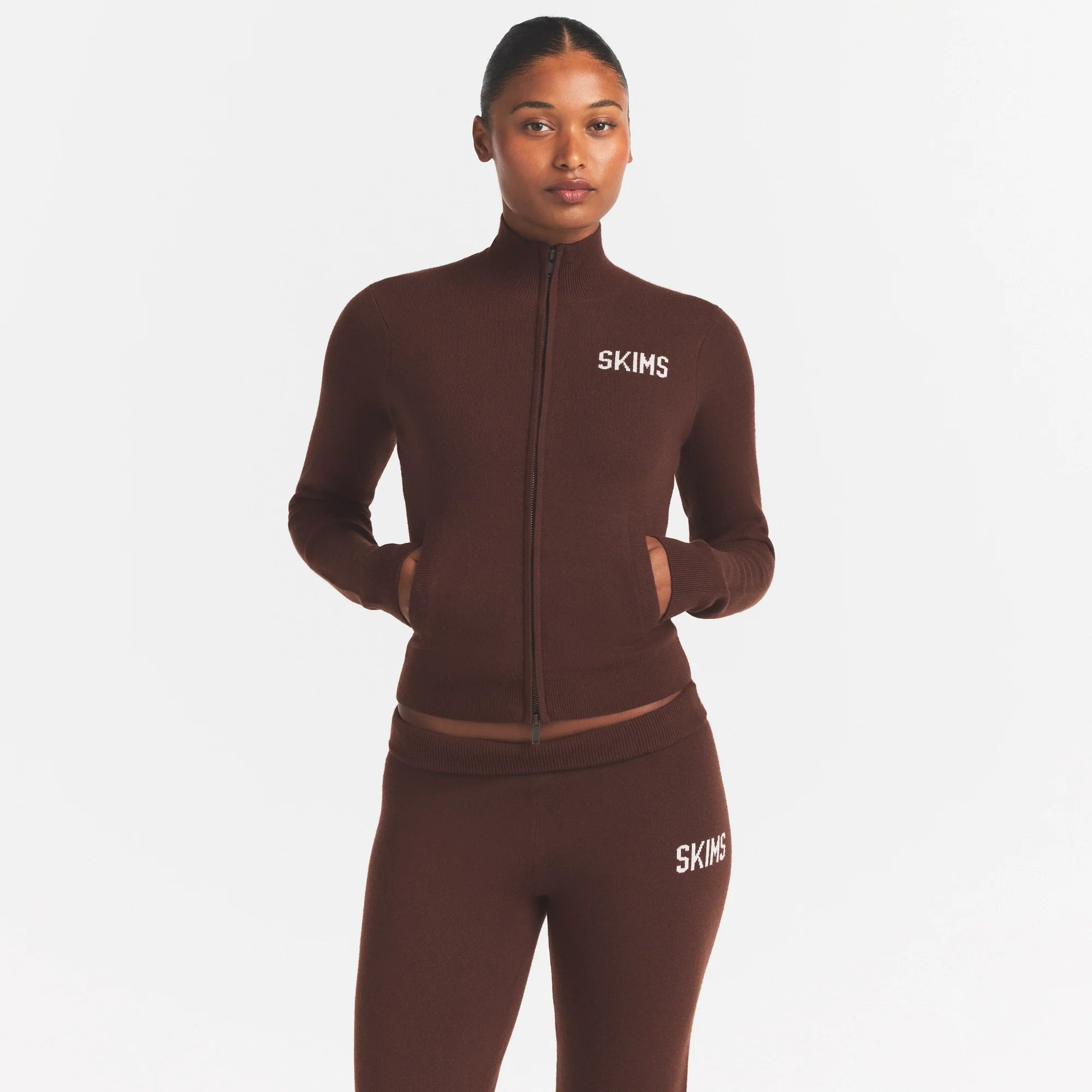 SWEATER KNIT LOGO ZIP UP MOCK NECK SWEATER | COCOA EGRET